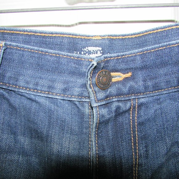 OLD Navy Jean Shorts - Sz 10 - Picture 3 of 4